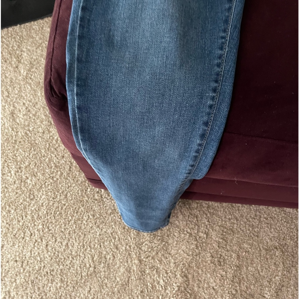 Size 12 jegging‘s, very comfortable.